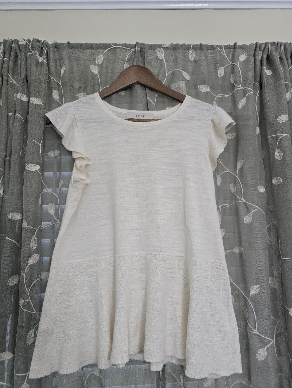 LOFT White Knit Crewneck Top